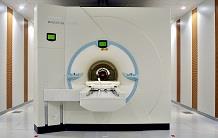 Innovative methodological developments for the emergence of ultra-high field MRI